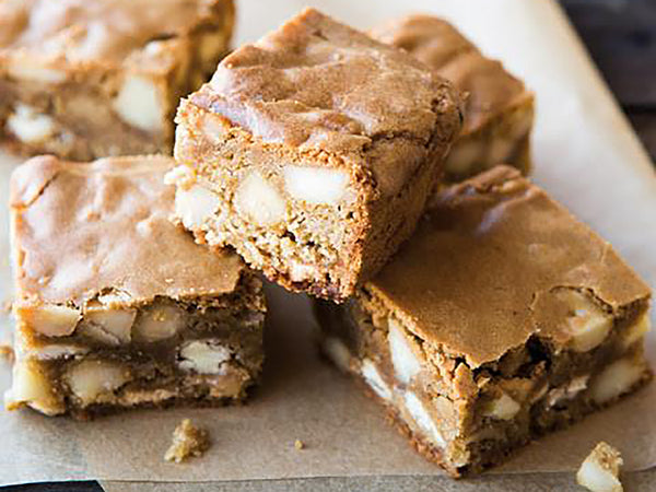 The Dunaway Gooey Blondie Bar